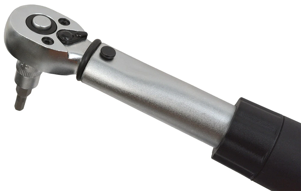 Clé Dynamométrique Comp 1/4" 2-24 Nm + Sélection D'embouts 9 Pièces 4 Clé Dynamométrique Comp 1/4" 2-24 Nm + Sélection D'embouts 9 Pièces – Image 2