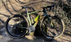 Elite Porte-bidon PRISM Carbon METALLIC 11 Elite Porte-bidon PRISM Carbon METALLIC -Vélo Pièces Magasin Elite 0181026 20111590 PRISM Carbon METALLIC Flaschenhalter 5