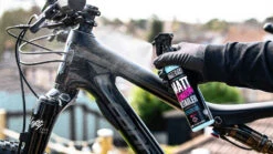 Muc-Off Matt Finish Detailer 250ml -Vélo Pièces Magasin Muc Off Matt Finish Detailer 3